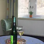 Mosel-landhaus 3*