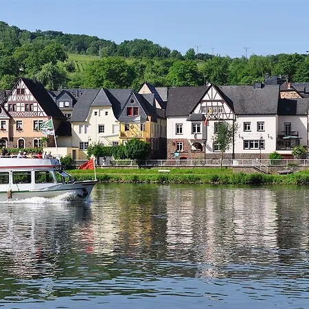 Penzion Mosel-landhaus Am Moselufer