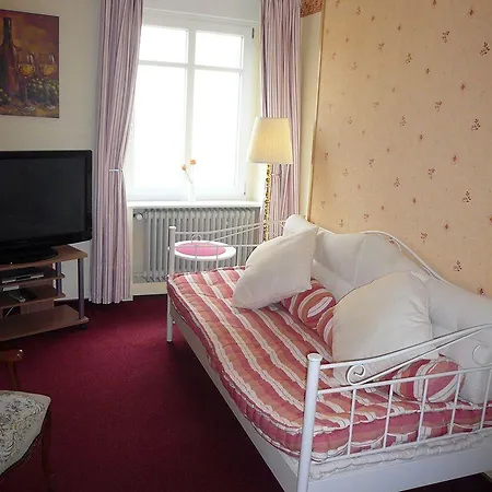 Mosel-landhaus Gasthuis 3*