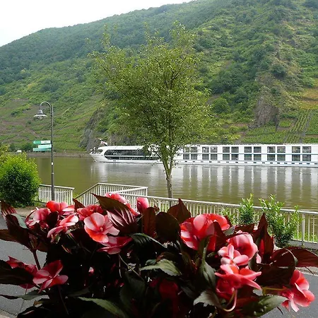 Mosel-landhaus Vendégház Briedern