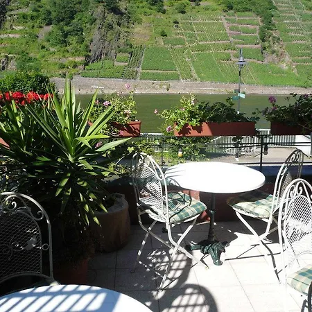 Mosel-landhaus 3*