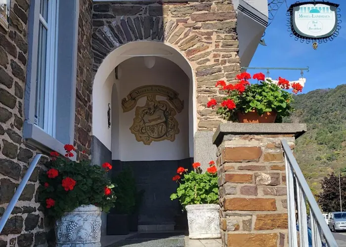 Mosel-landhaus Casa de hóspedes Briedern