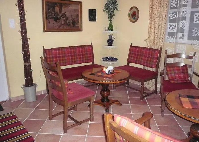 Mosel-landhaus Konukevi Briedern